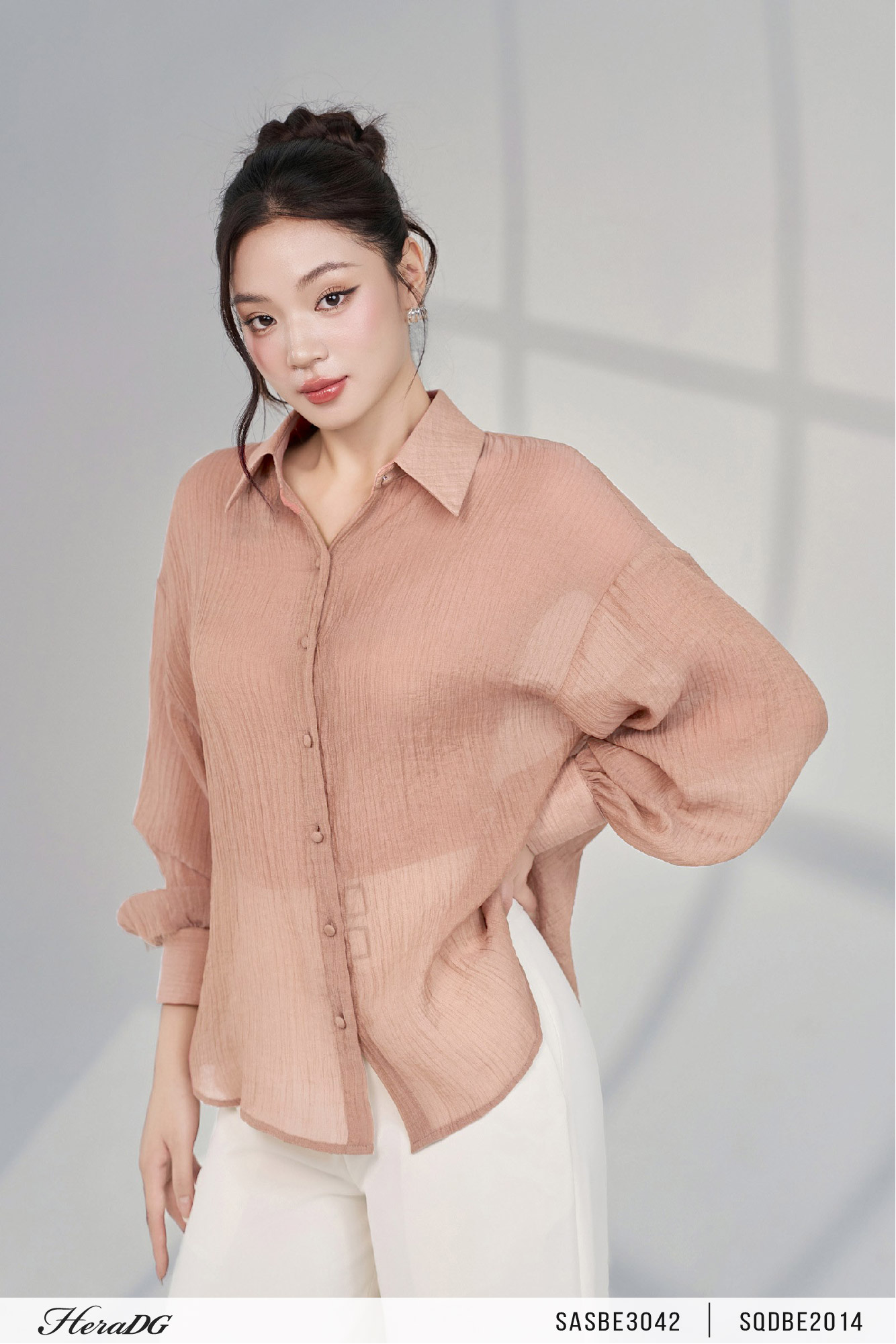 Ảnh của Áo sơ mi nơ lưng